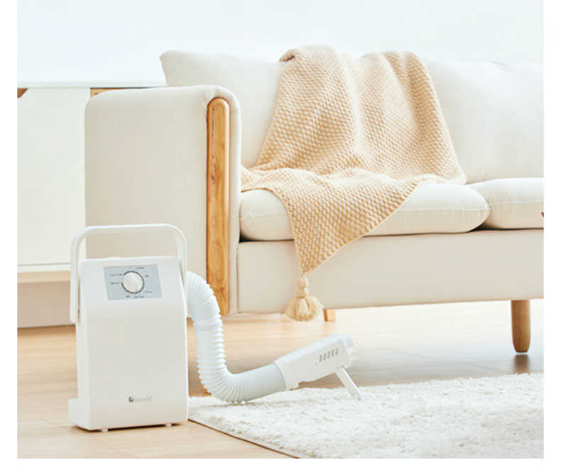 máy sấy quần áo màu trắng sang trọng