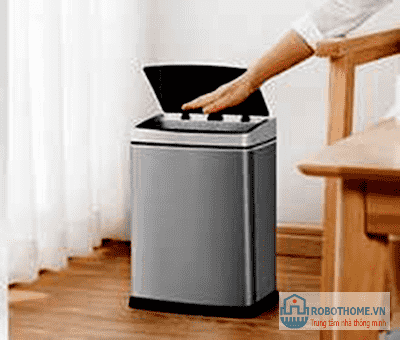 Thùng rác cảm ứng cho không gian sang trọng, hiện đại